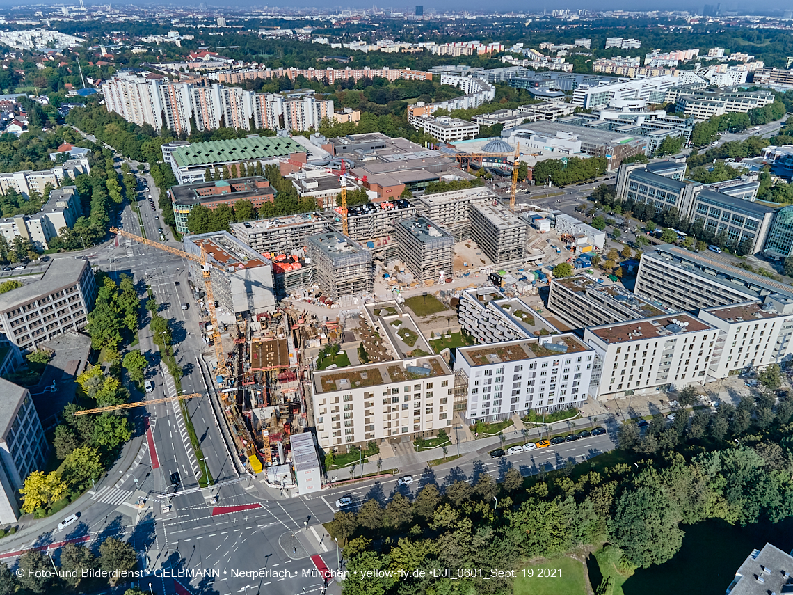 19.09.2021 - Perlach Plaza und Umgebung in Neuperlach 